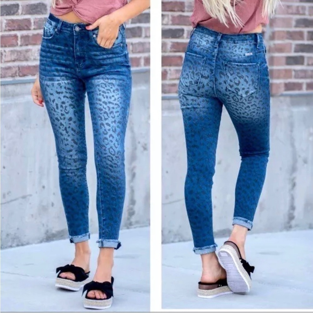Kancan High Rise Leopard Skinny Jeans Women’s Size 23 Faded Stretch Denim Frayed